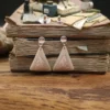 Bijoux d'oreilles style ethnique pour oreilles percées.