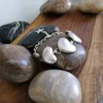 Bracelet cœur réglable en métal couleur argent vieilli