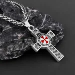 collier pendentif croix templier 100% acier inoxydable
