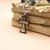 Pendentif serpent sur chaîne boules en acier inoxydable style militaire