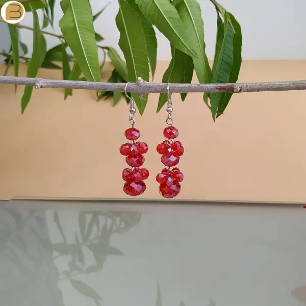 Boucles d'oreilles perles fantaisie rouges sur crochet en acier inoxydable