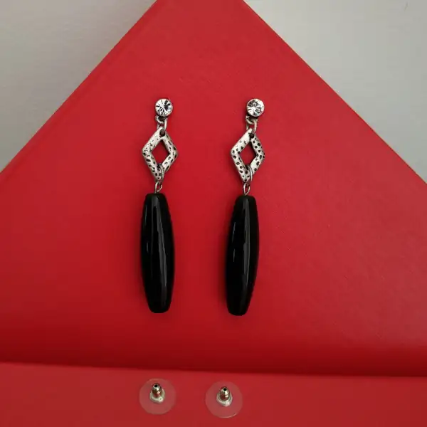 Boucles bijoux d'oreilles tendance style bohème avec longue perle noire