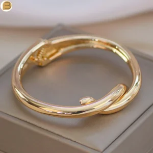 Bracelet doré design pour femme