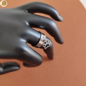 Bague réglable en acier inoxydable pour femme pendentif patte de chat.
